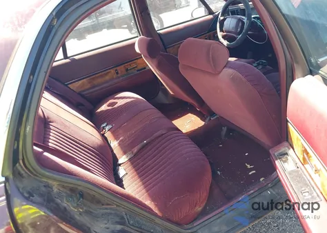 1996 Buick Lesabre Custom z USA, uszkodzony, nr VIN 1G4HP52K5TH445295